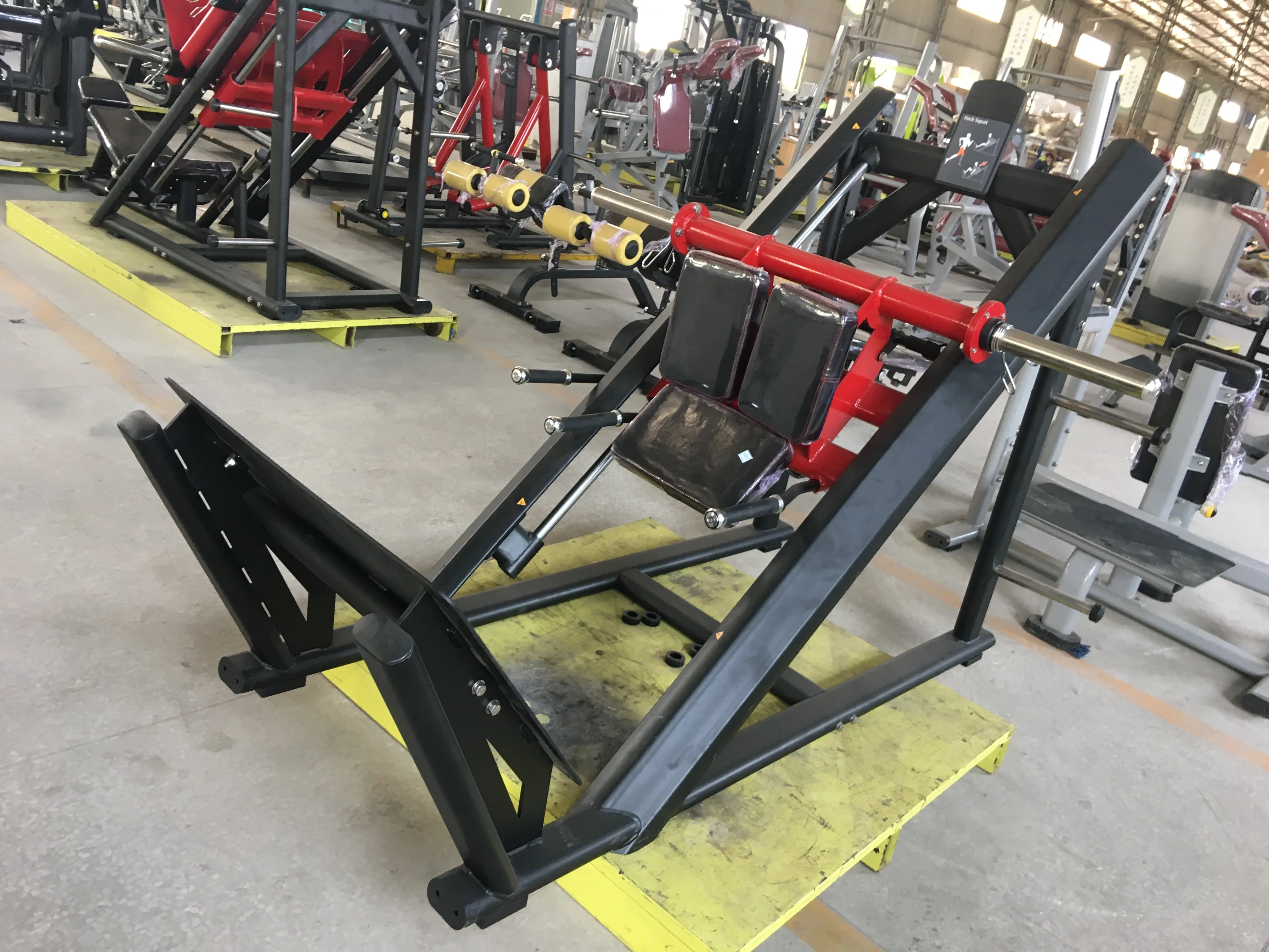 ISO9001 Factory Strength Training Plate Loaded MND FITNESS Gym Equipment Linear Hack Squat Machines