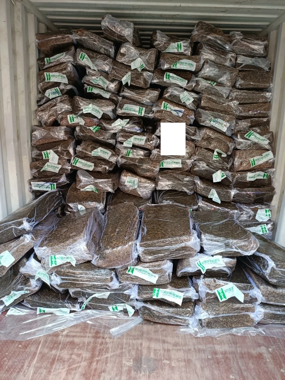 NATURAL RUBBER SVR - STANDARD VIETNAM RUBBER SVR10 -  latex scrap with price competitive free samples