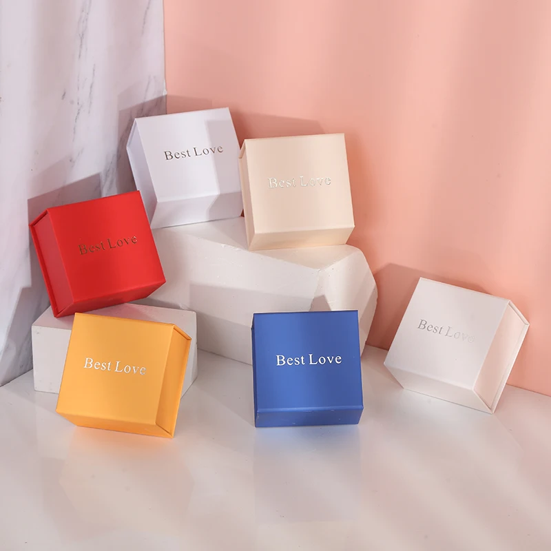 Fashion cardboard magnet jewelry paper box with soft touch matte customer logo and size