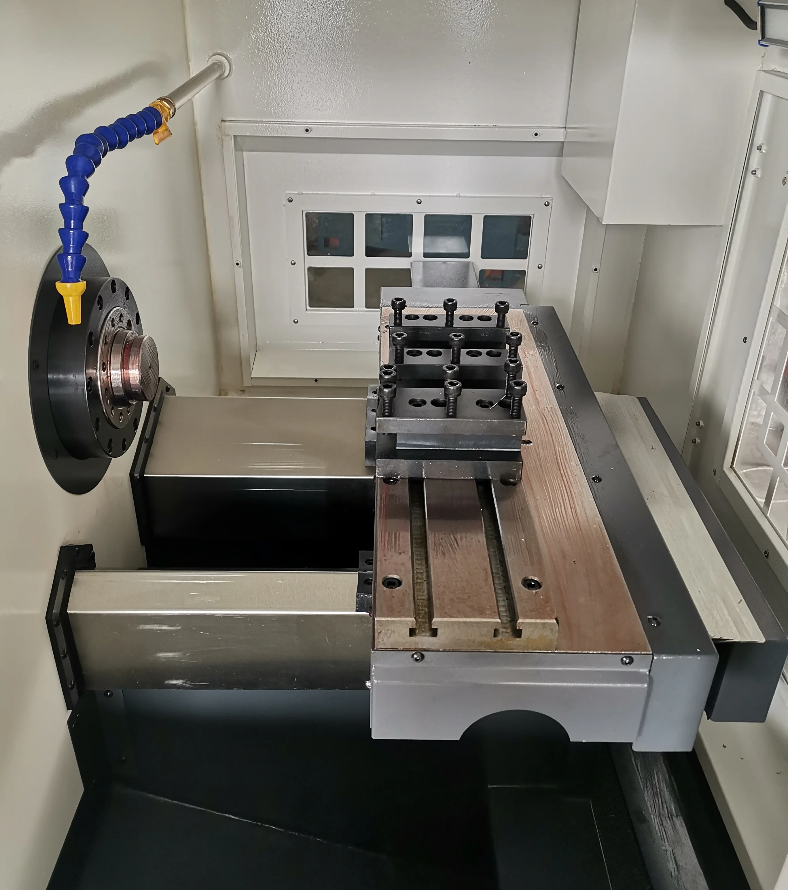 
BL-Z0632 High Quality Cheap Taiwan Standard Germany Technology Flat Bed CNC lathe milling machine 