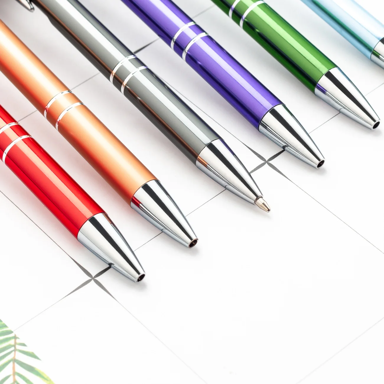 X1014-2 Hot Selling Luxury Metal Promotional Ballpoint Pens Colorful Ball Pen Custom Pens With Logo Wholesale School Supplies