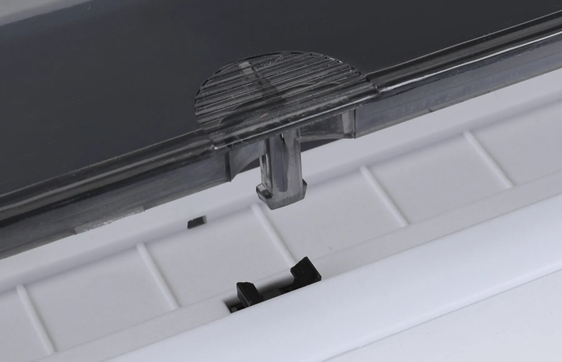 BAILI V8 Flush mounting 32way Metal Box ABS+PC Cover indicator light power protection MCB box electrical Distribution box