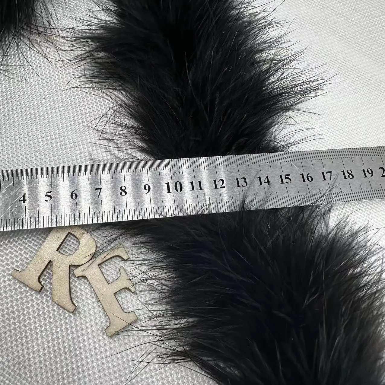 Hot Selling Turkey Feather Trim Good Quality Feather Tape Full Down Turkey Marabou Feather Boa For clothing/party/wedding stage