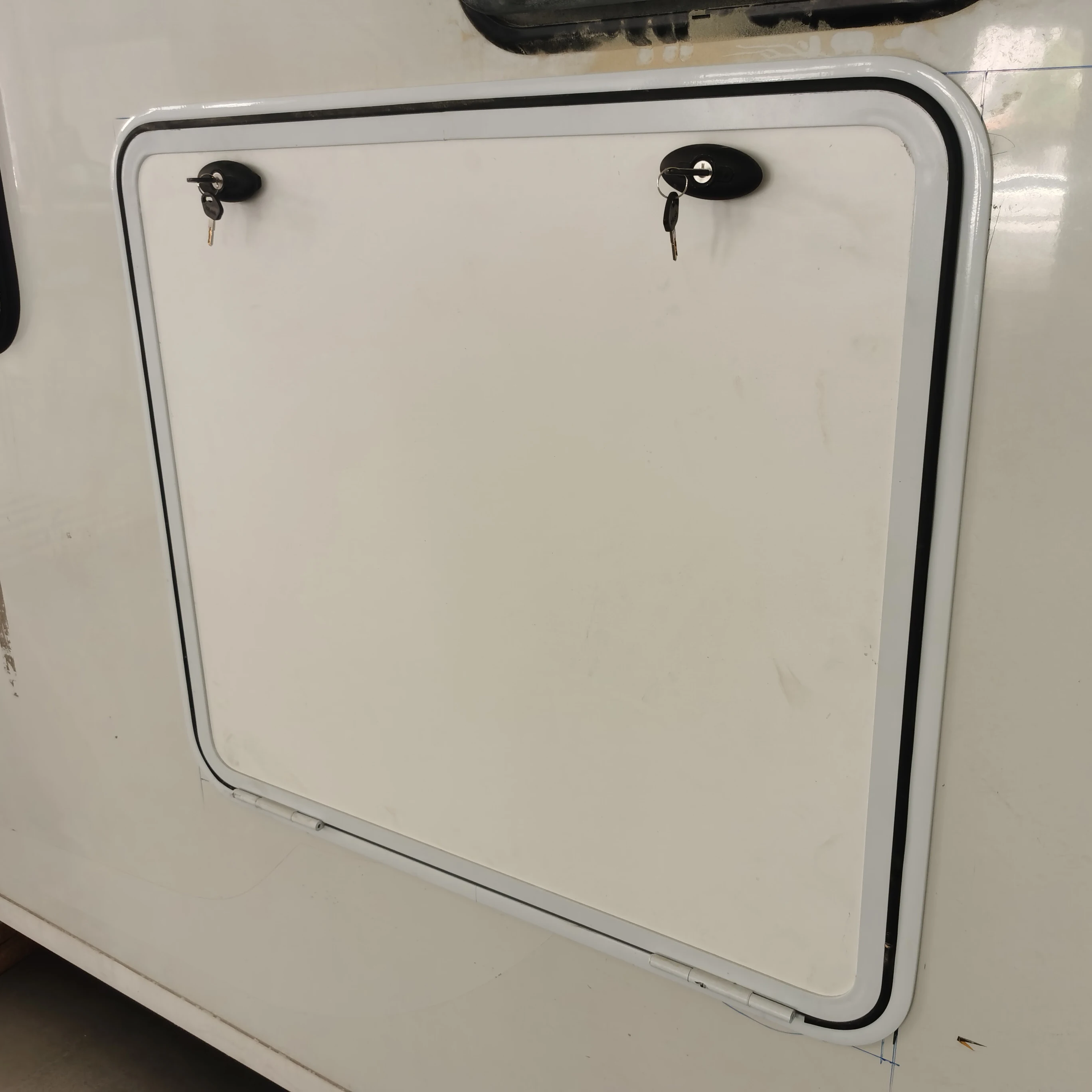 TYTXRV Motorhome Parts RV Luggage Door 347*295mm Aluminum Alloy Caravan Baggage Door Heavy Duty Storage Door with Lock