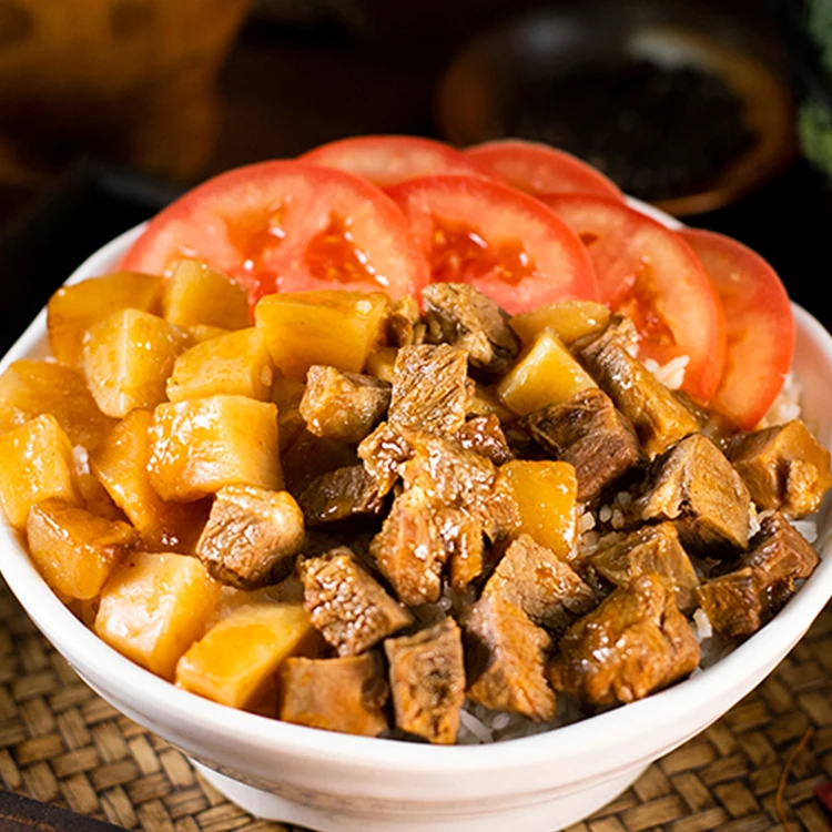 200 г консервированная тушеная свинина картофельные жареный свинина нарезанные консервированные свинина консервированное мясо