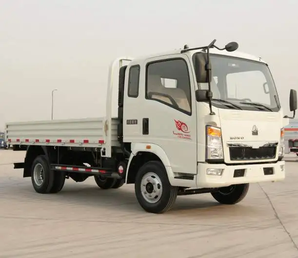 HOWO Mini Used Light 4X2 4X4 154hp 168hp Diesel Cargo Truck Price 1 - 10T < 150hp 4 - 6L Euro 2 Manual