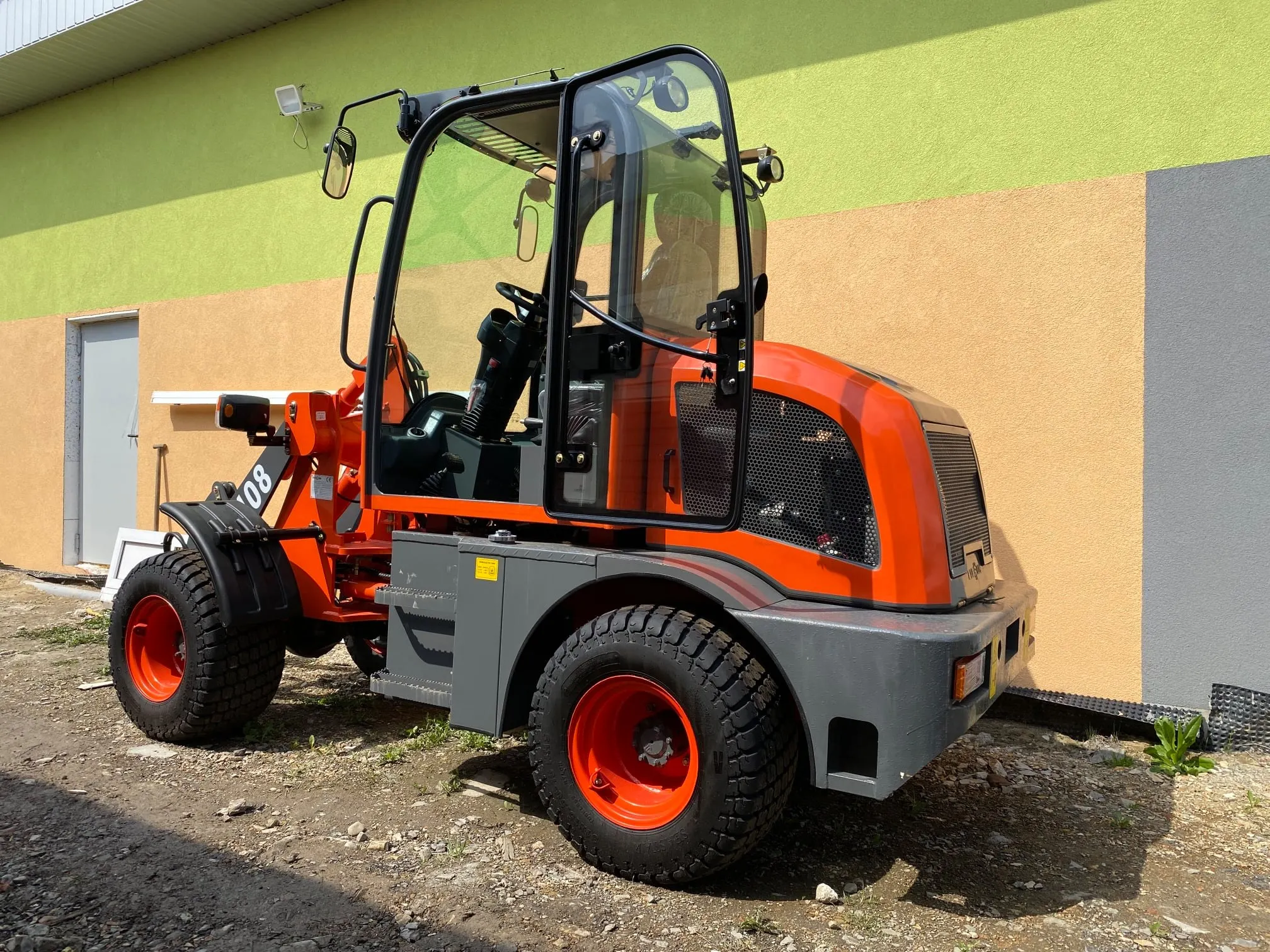 Everun High Quality Er408 0.8t Machinery with Quick Hitch Farm Hydraulic Front End Bucket Compact Mini Wheel Loader