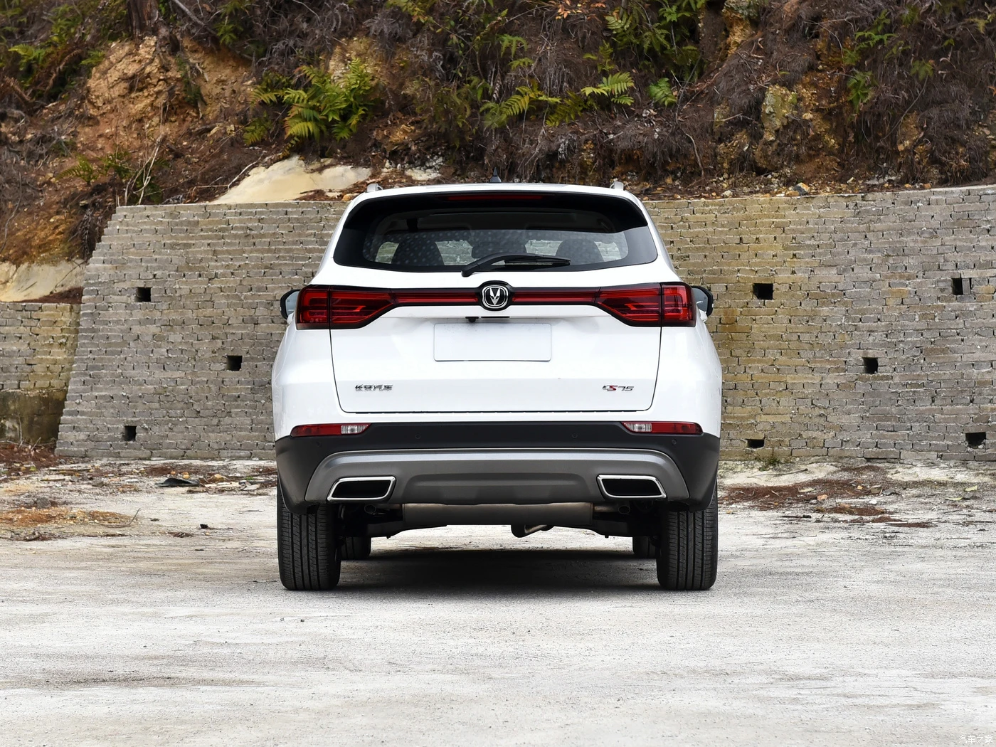 Changan CS75 2024 Free version 1.5T DCT Premium type