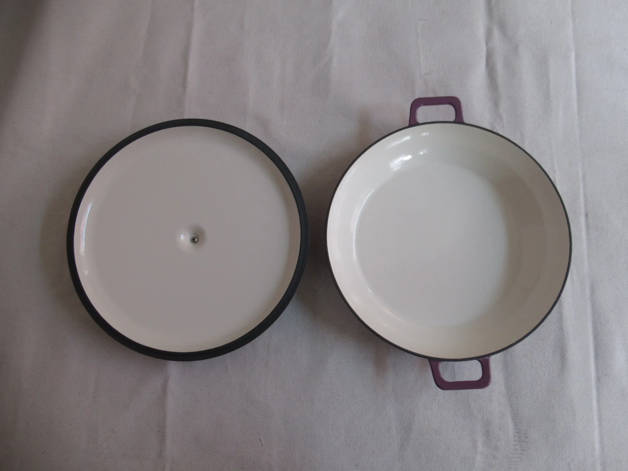 5 Quart Enameled Shallow Type Cast Iron Braiser Pan With Lid Cast Iron Casserole Dish with Lid