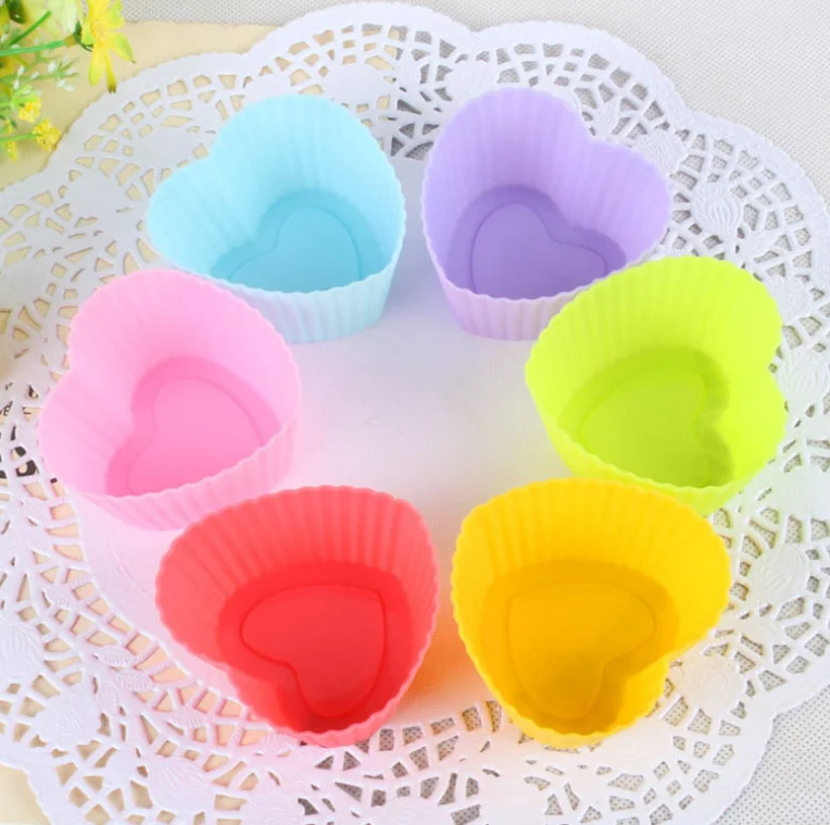 12 pcs Soft Silicone Round Cake Muffin Chocolate Cupcake Liner Baking Cup Mold