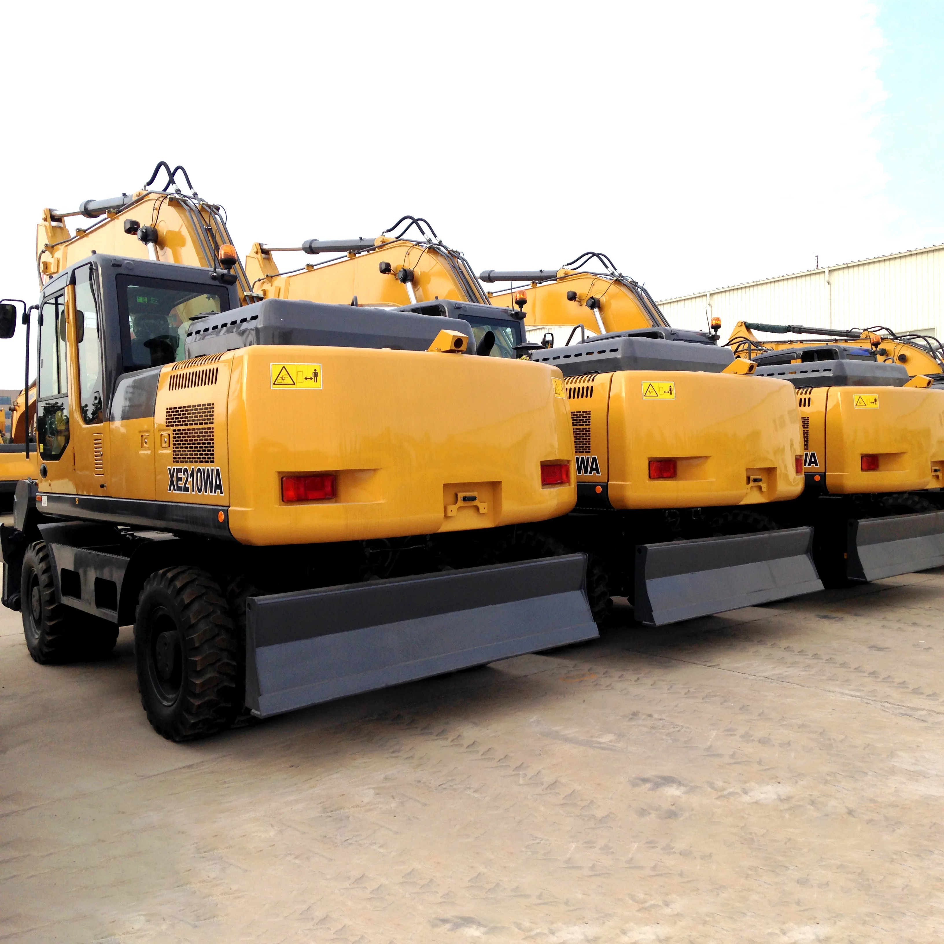 Дешевые 21Ton колесный экскаватор XE210WB