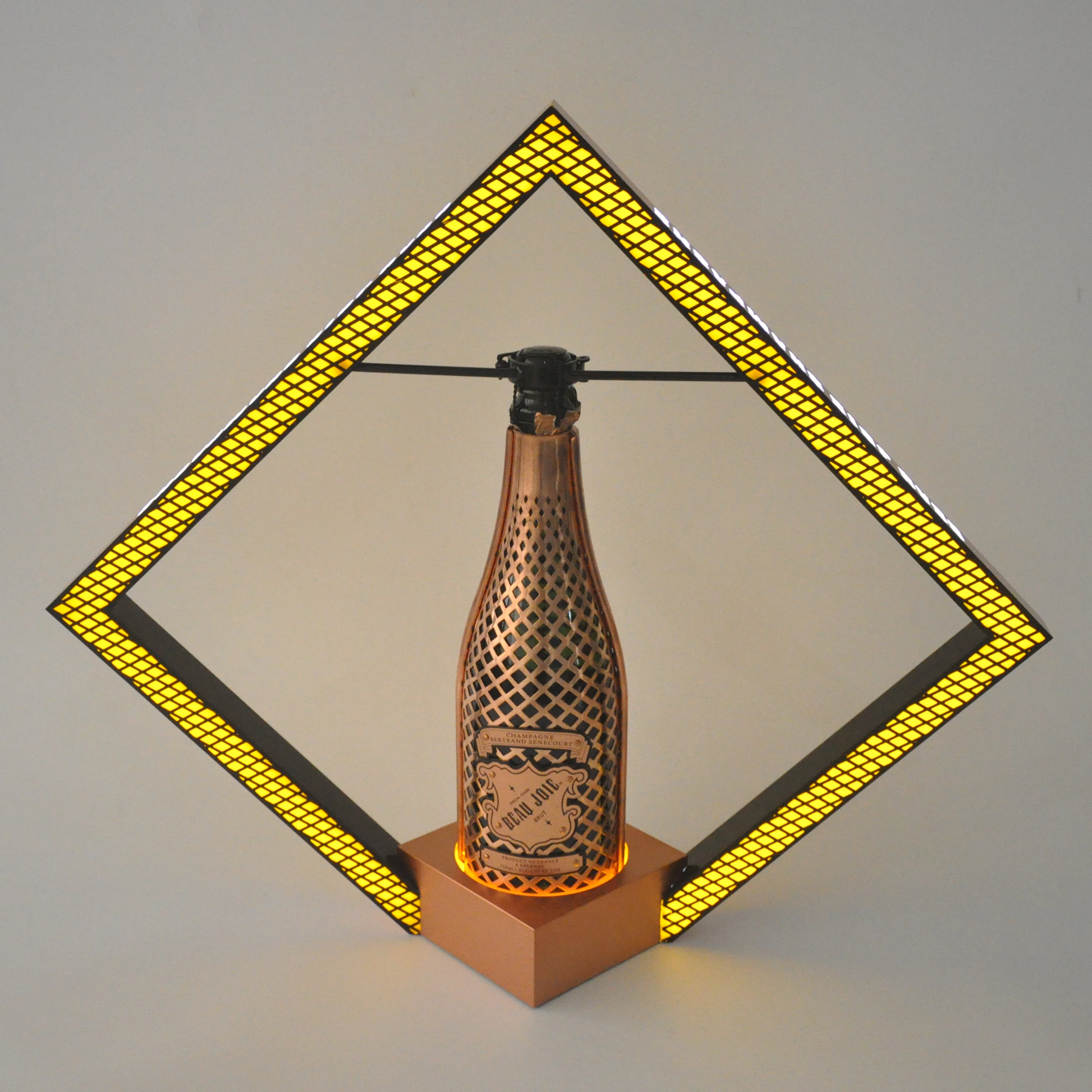 Custom Logo Acrylic Bottle VIP Bottle Presenter Rechargeable for Bar/Hotel/Nightclub/Villa/Private Party LED