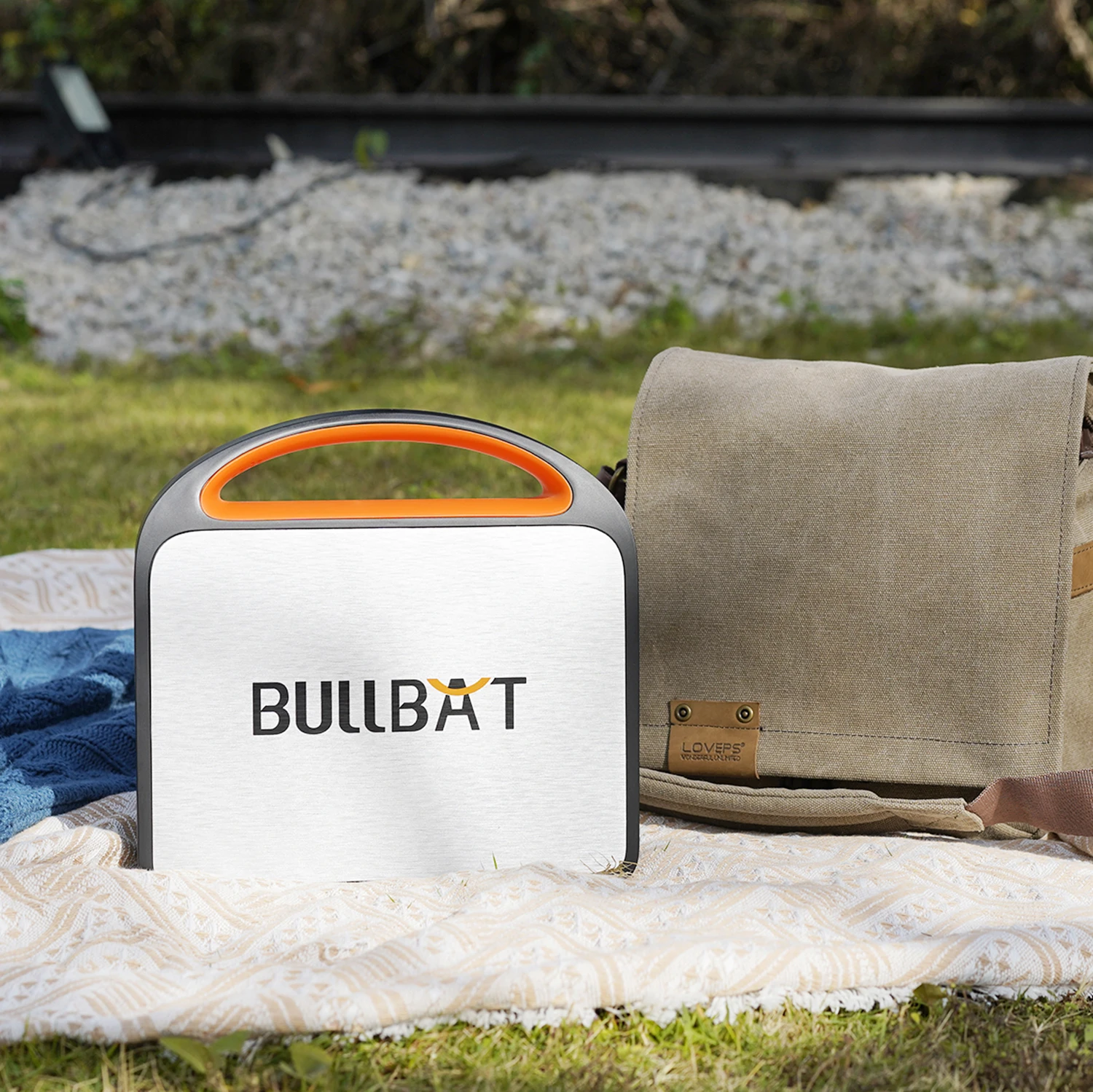 Bullbat top Portable Power Station 350W Emergency Solar Generator power station