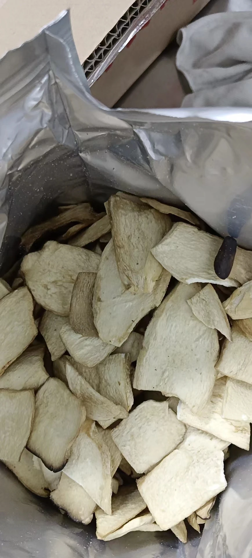 DETAN  Wholesale Fruit and Vegetable Snacks Crispy Vacuum Fried Seafood Mushroom Chips