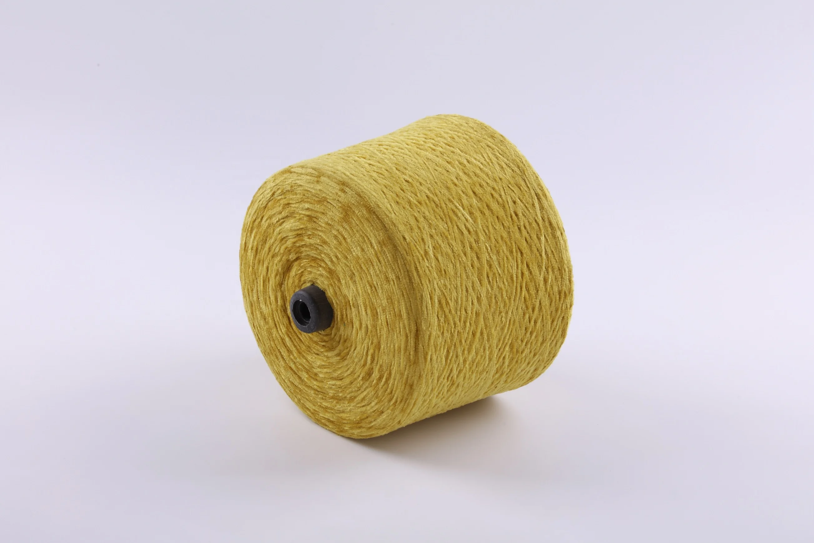 Good quality factory prices colourful Polyester fancy yarn chenille yarn for knitting for socks