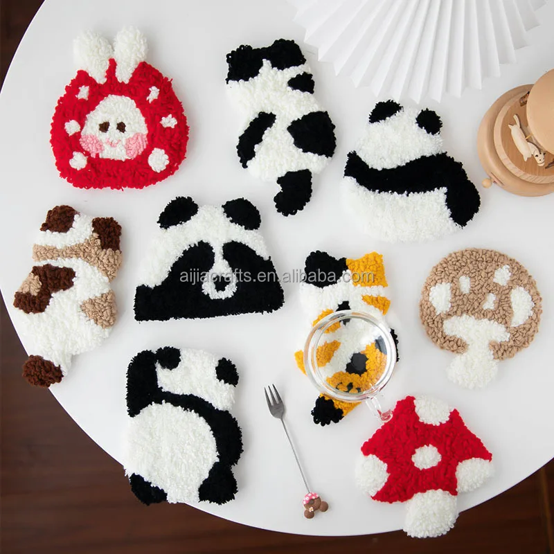 Animal Coasters Punch Needle Sets, Adult Beginner DIY Coasters Embroidery Tool Tufted Pads Felt Yarns Needle Punch Craft Gift