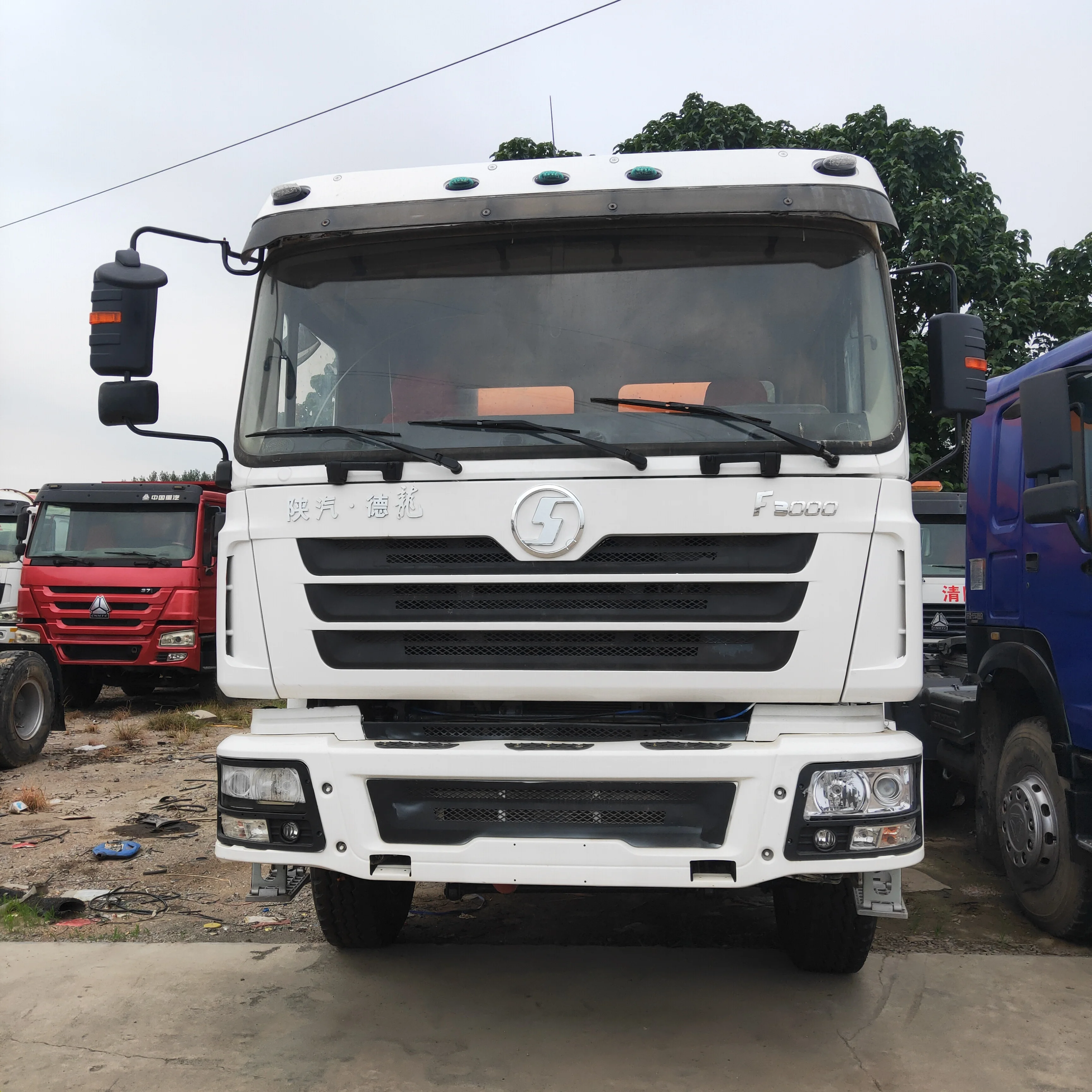 Б/у Бетономешалка Sino Sachman F3000 6x4 грузовик для бетономешалки перевозки бетона строительный 14 куб. М с цементным