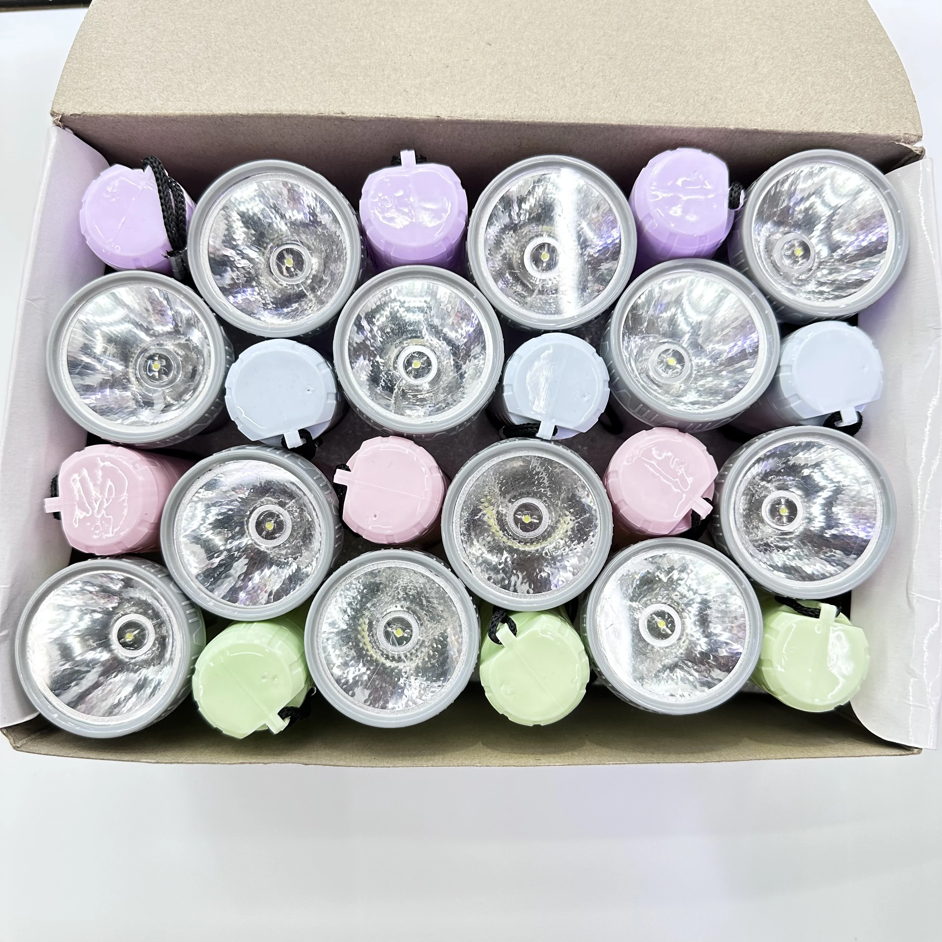 Latest Products Mini Size Portable Outdoor Fashion Style Multi Color Emergency Lighting Led Flashlight