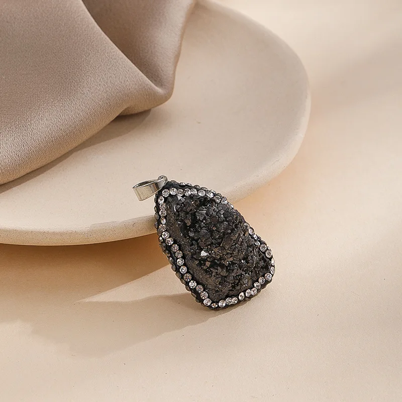 Hot selling Natural crystal stone plating color handmade with diamond Drusy pendant for jewelry