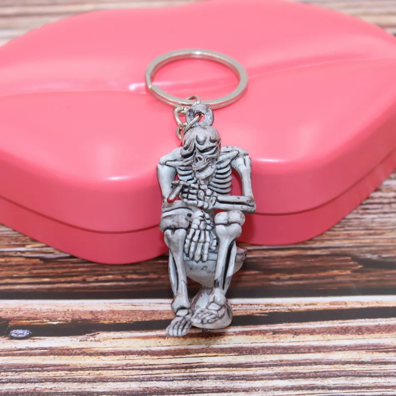 Figure Human Skeleton Key Ring Handmade Resin Human Realistic Collectibles Hand Painted Resin Punk Chopper Bike Ring