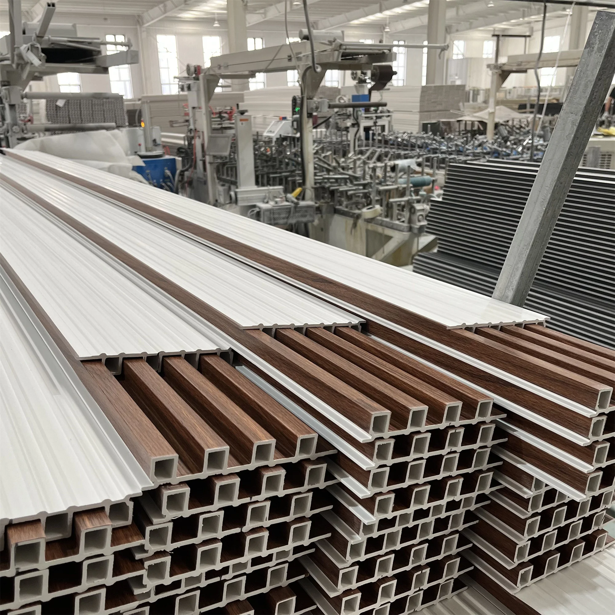 Panneau Mural Cannele WPC LAMBRI REVESTIMIENTO MUROS CELOSiA MADERA Pvc Slatted Fluted Wall Panel Indoor Decor