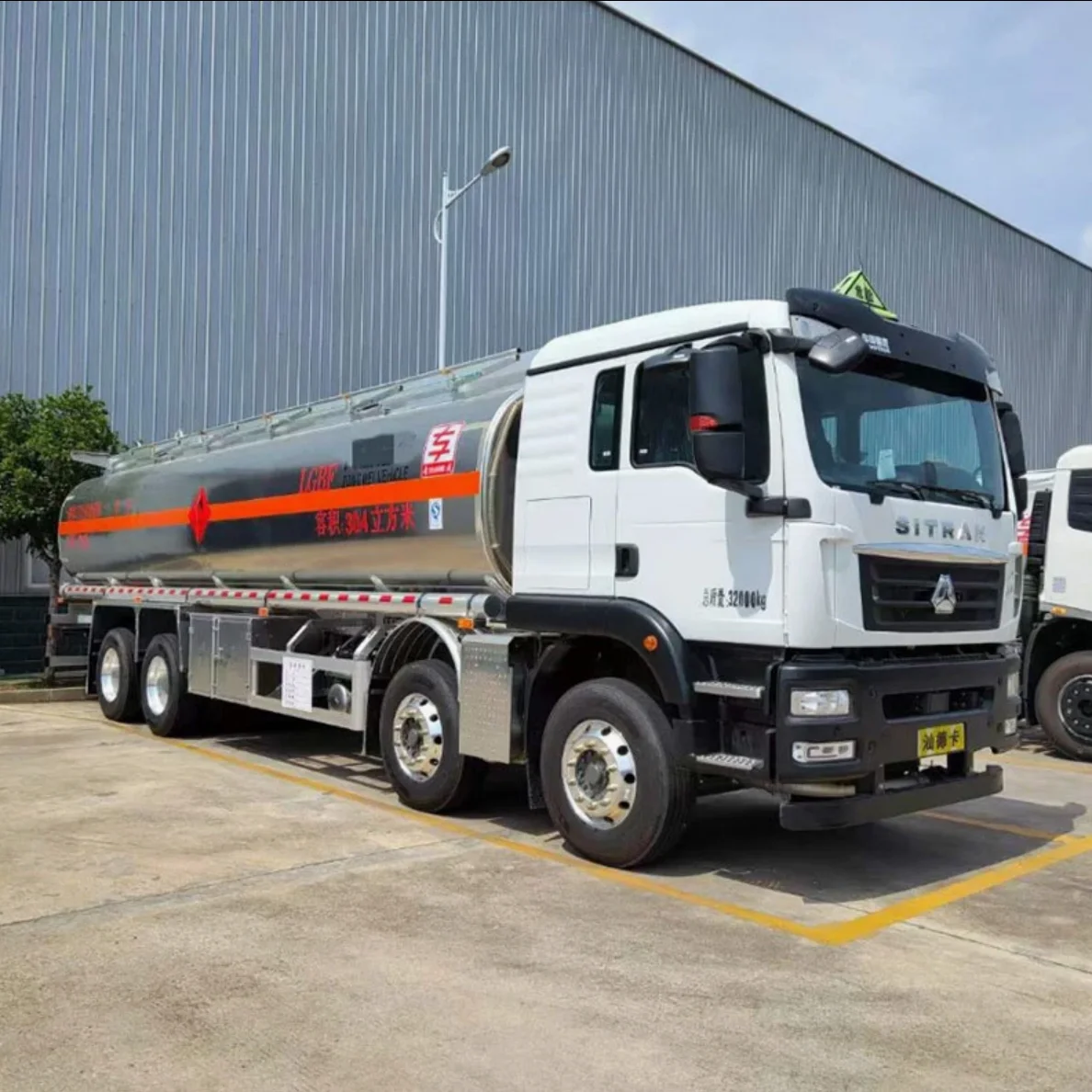 Sinotruk Shacman Dongfeng Foton FAW HOWO 336 л.с. шасси 4x2 6x4 8x4 20000 литров бензиновый топливный дизельный бак для продажи