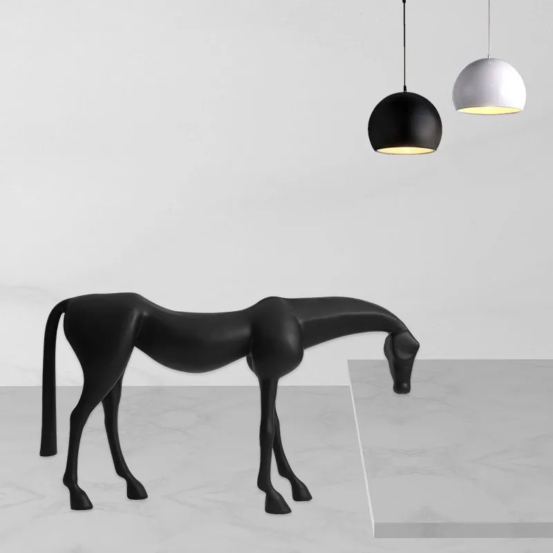 Simple and luxurious style abstract animal resin horse sculpture ornaments