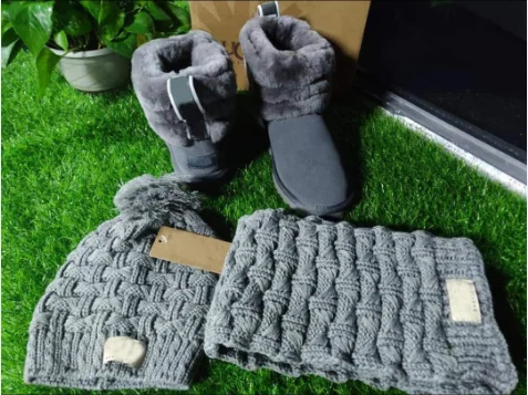 Factory ready to ship furry fur women adults designer snow boots winter hat and scarf set