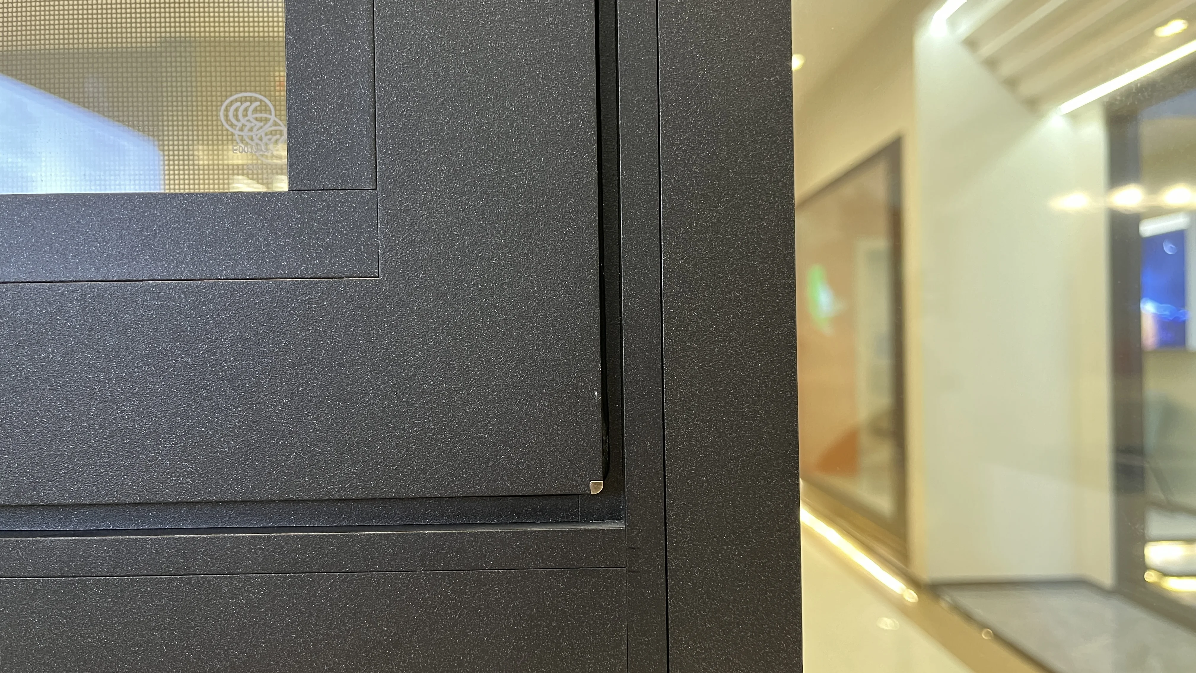 Custom Aluminium Windows Swing Open Style Built-In Stainless Steel Mosquito Net Horizontal Opening Pattern Magnetic Villas