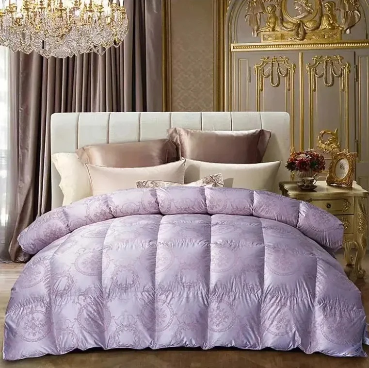 High Quality Warmer Goose Feather Down Duvet Hotel Luxury Bedding Quilt For Hot Sales Bed Duvet Comforter