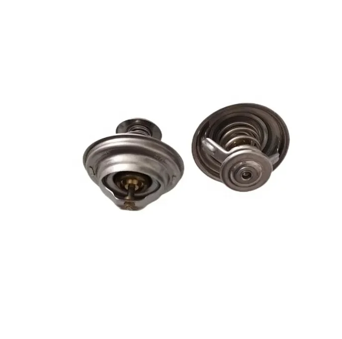 China Bus Parts Accessories Engine Thermostat 82 Degrees Is Suitable for the Kinglong Higer Zhongtong Golden Dragon Weicai