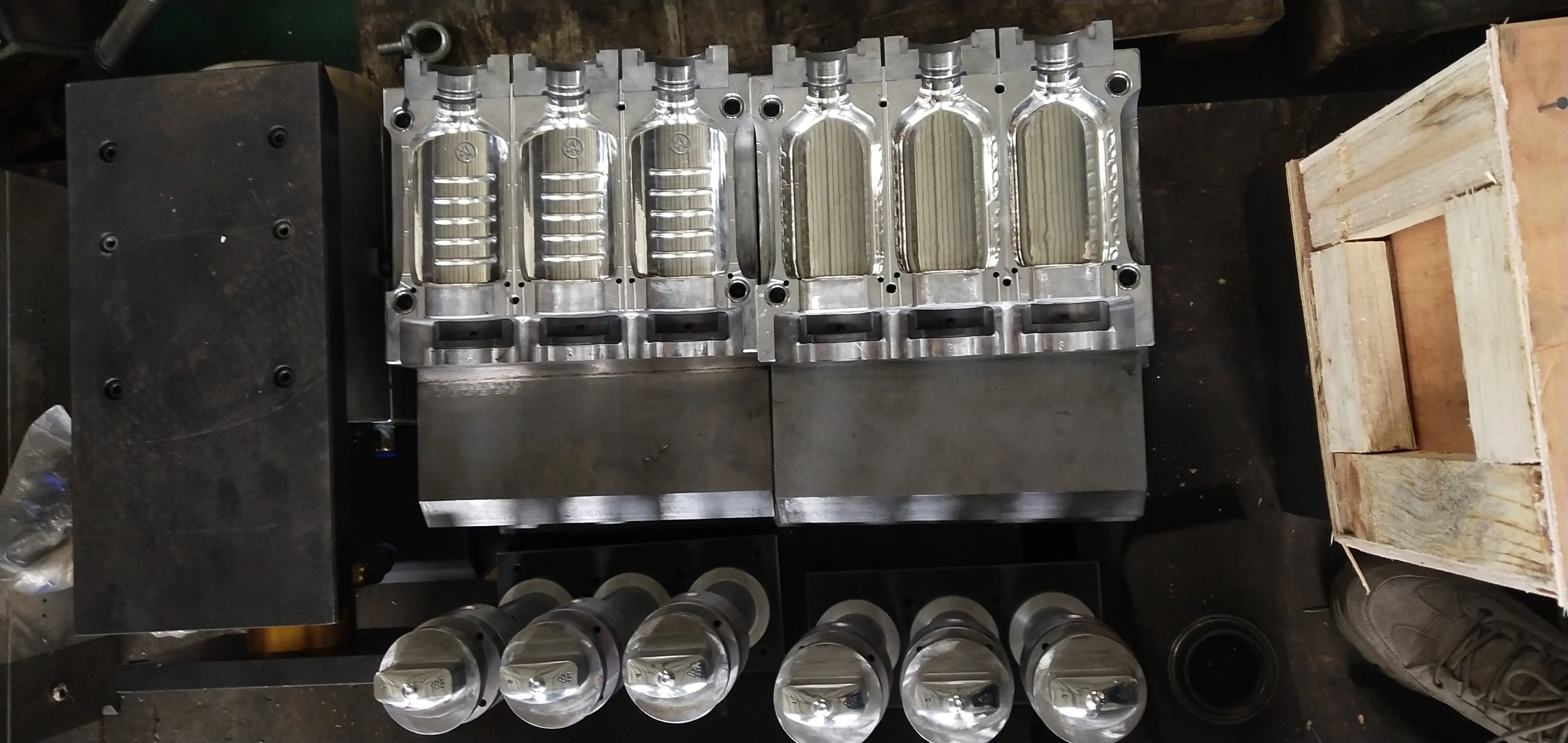 semi-automatic full automatic pet blow moulding machine blow mold bottle mold