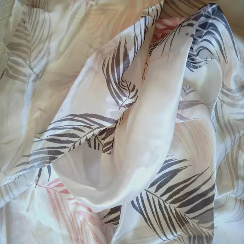 Custom Digital Print Silk 14mm Silk Satin Fabric For Silk Scarf