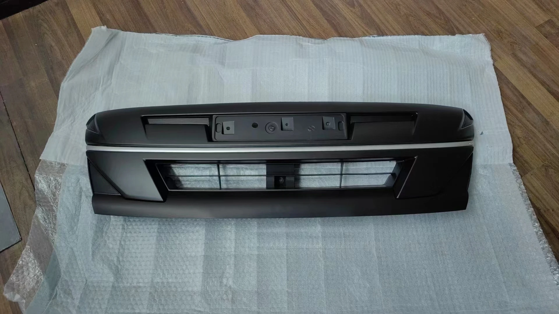 High Quality New Arrival Front Auto Grill For D-Max 2016-2019 Grille Original Model