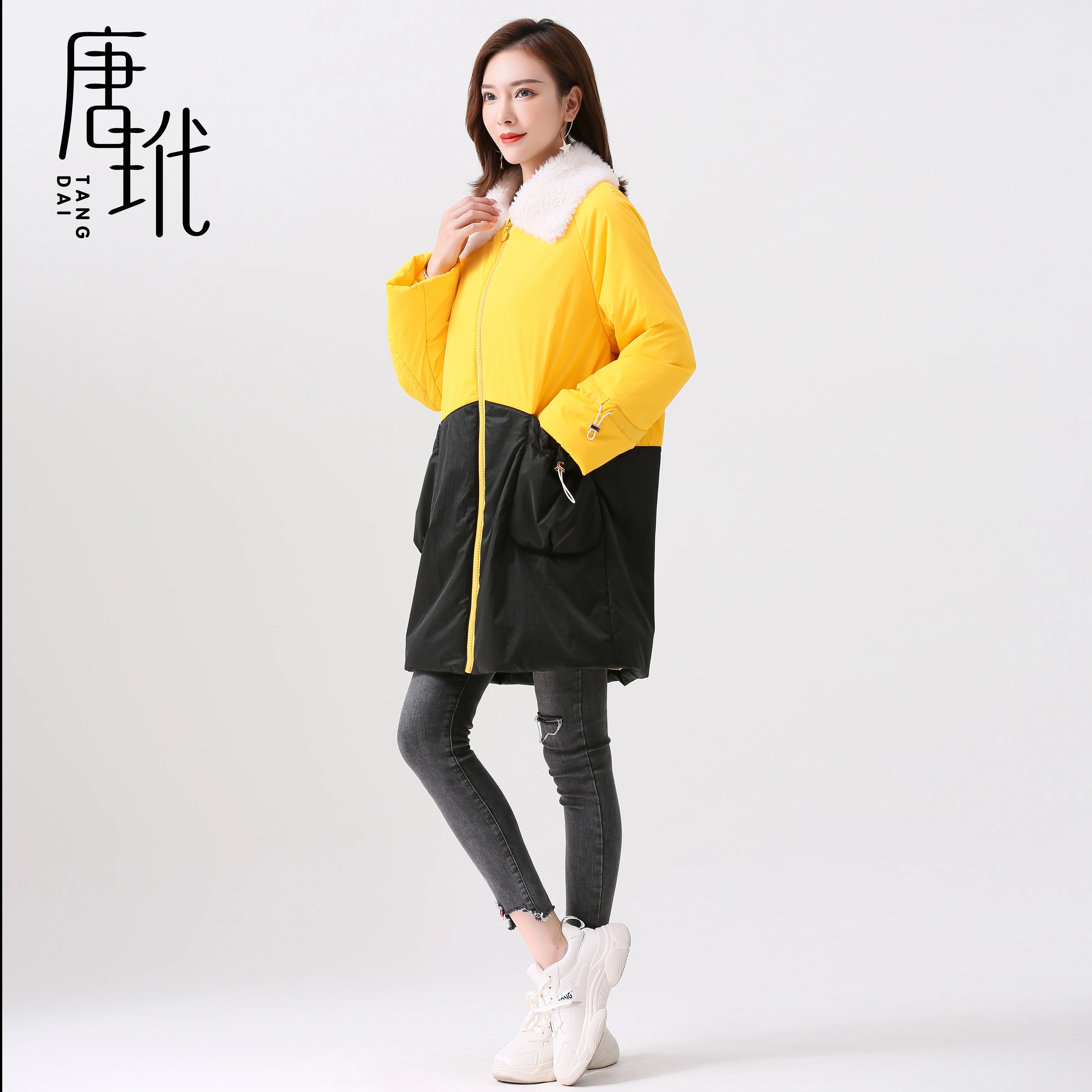 Новинка 2020, зимняя городская Повседневная Женская одежда средней длины с меховым воротником, шелковая одежда