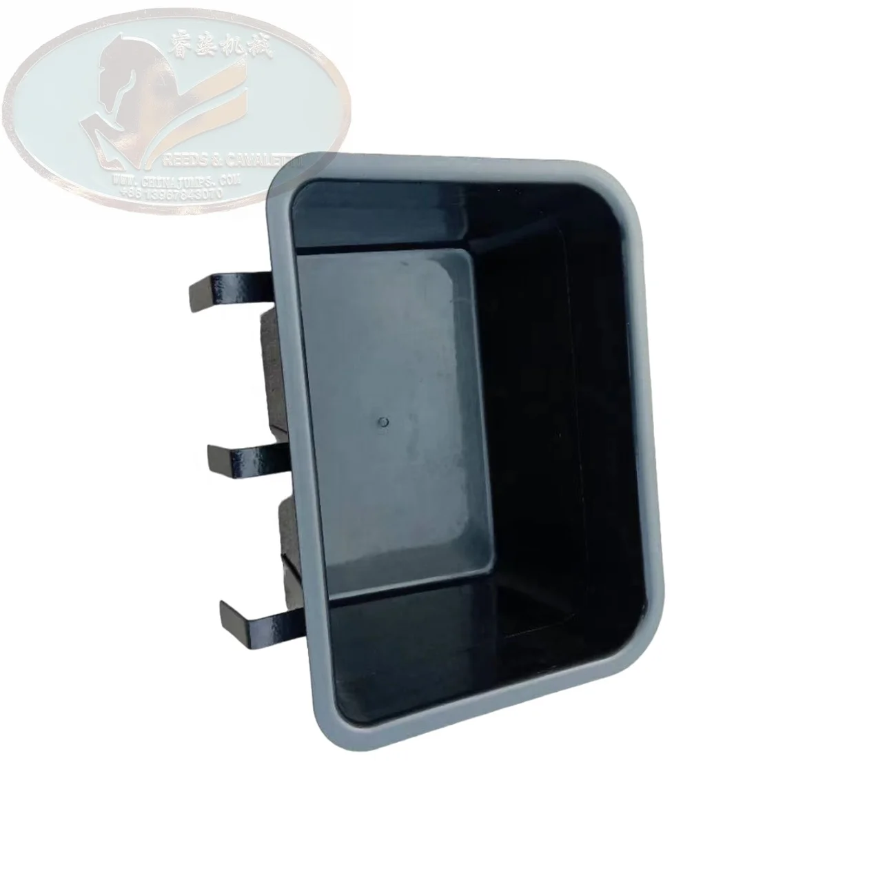 Cavaletti High Quality Square Plastic Stables Horse Feed Buckets Easy Storage