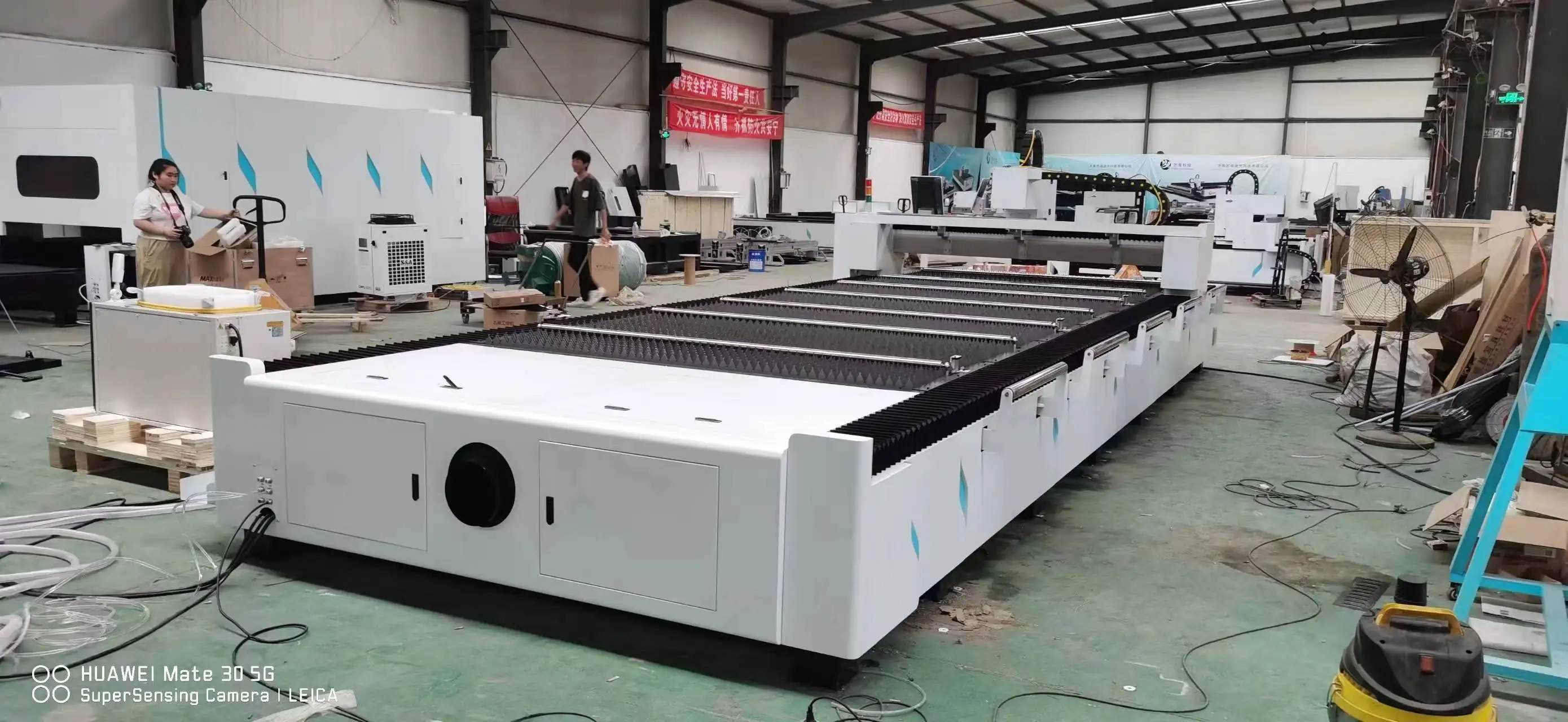 Multifunctional Cheap carbon steel plate Fiber laser cutter 3015 1500W Laser Cutting Machines Stainless Steel Machinery