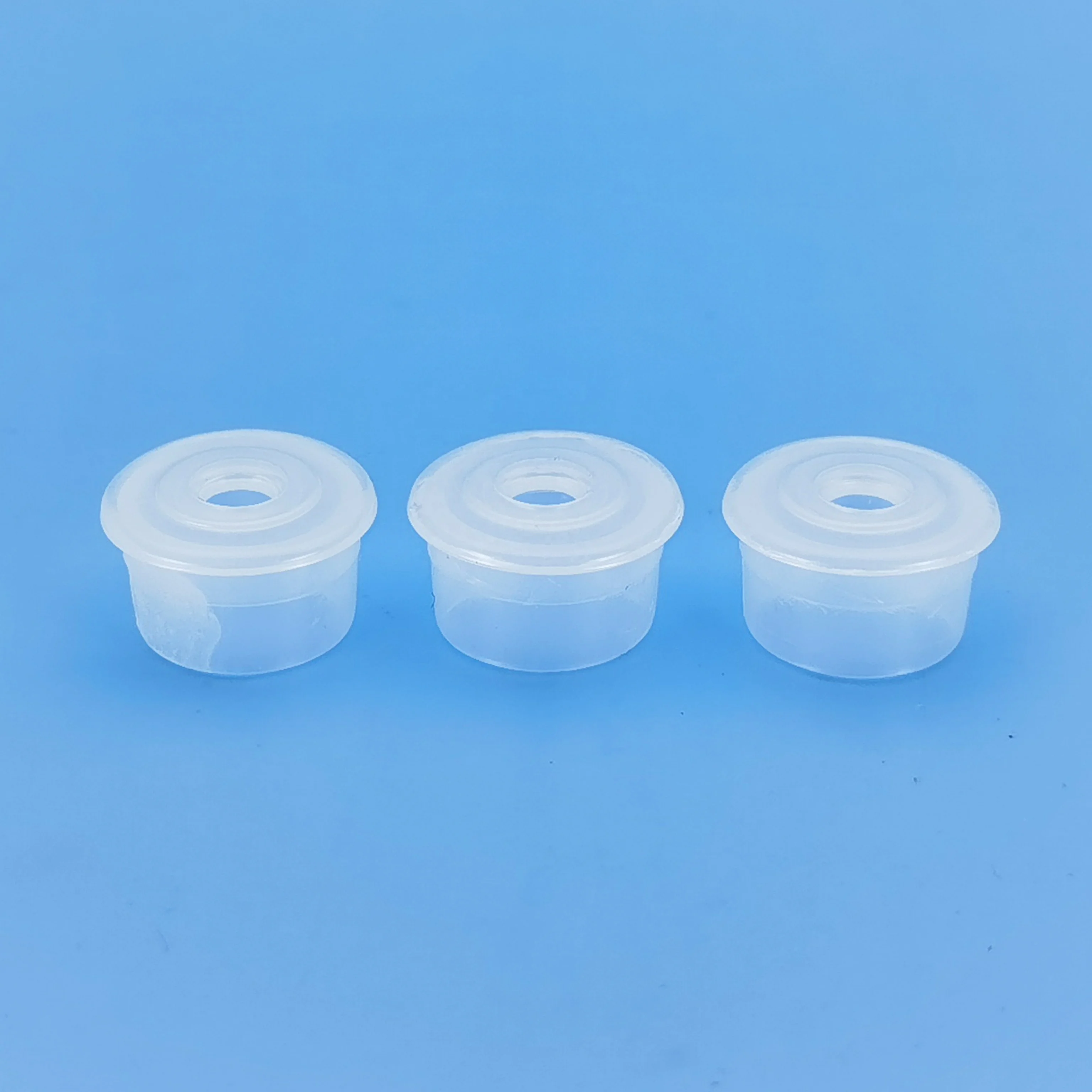 Bottle stopper Inner plug with hole plastic plug for 20mm plastic bottle