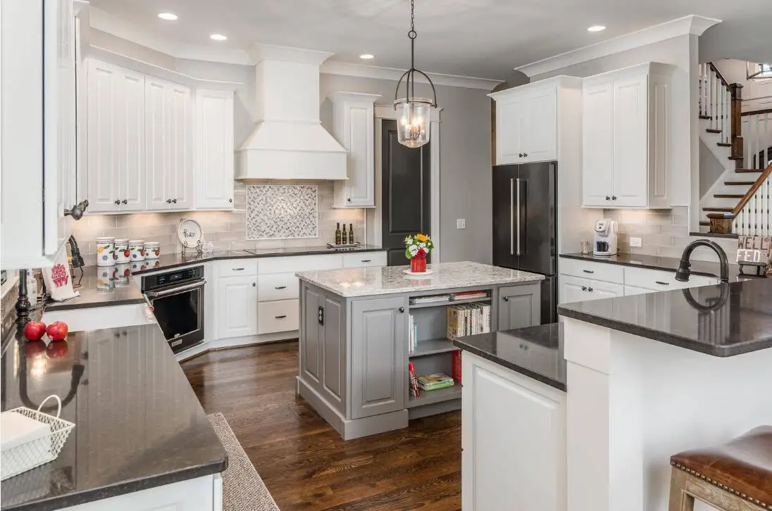 Manufacture wholesale modern kitchen design ready made cheap kitchen cabinets