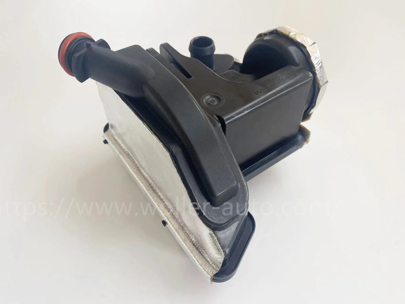 For Audi A8 A8L 3.0L Quattro S6 S7 S8 CZSE DDVC D4 Engine Oil Separator 079 103 542 E 079103542E