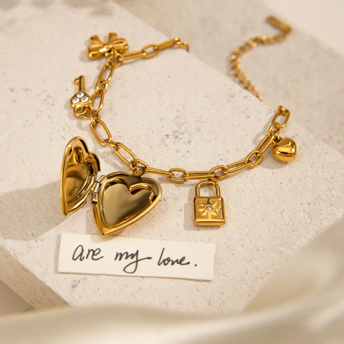 Love Photo Pendant Necklace Waterproof Stainless Steel Necklace Customize Album Necklace Pendant 18k Gold Fashion Jewelry Gift