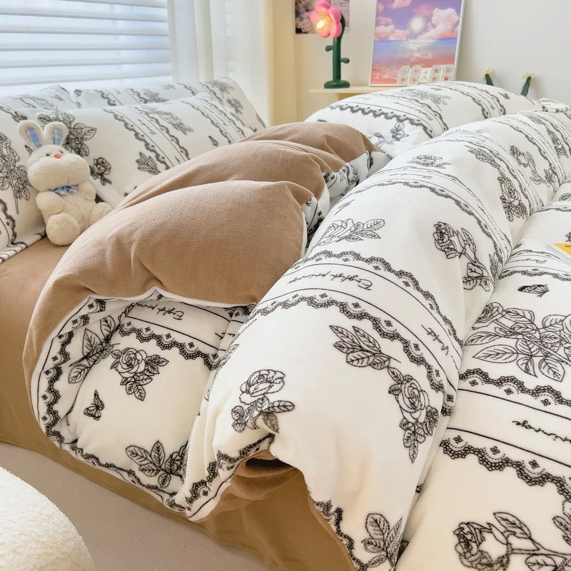 Modern Milk Velvet Three-Piece Set Including Four-Piece Winter Warm Thickened Coral Velvet Quilt Cover Double-Sided Flannel