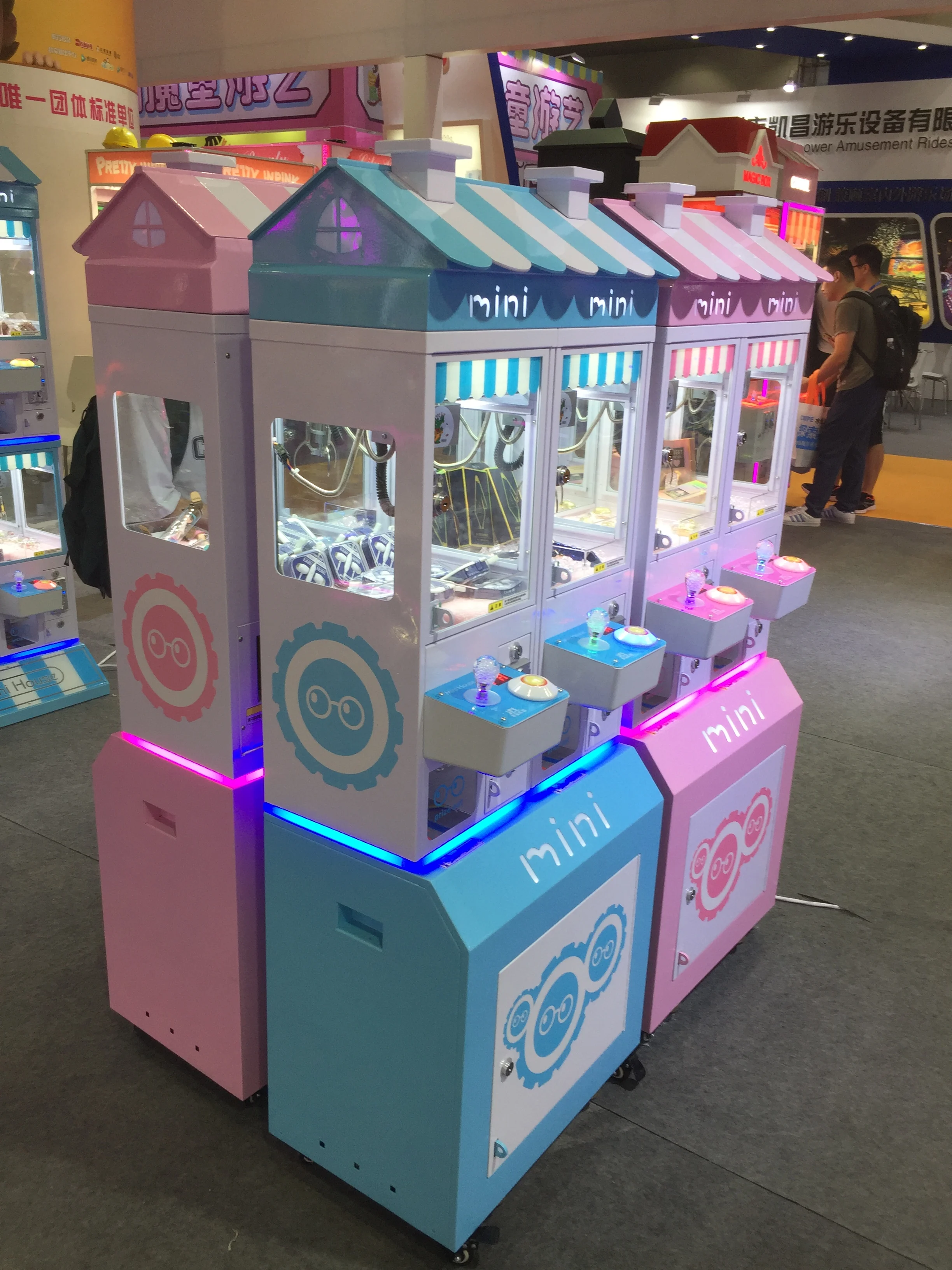 Indoor Mini Teddy Bears Coin-Operated Crane Machine Arcade Toy for 3-Year-Olds for Game Center and Amusement Centers
