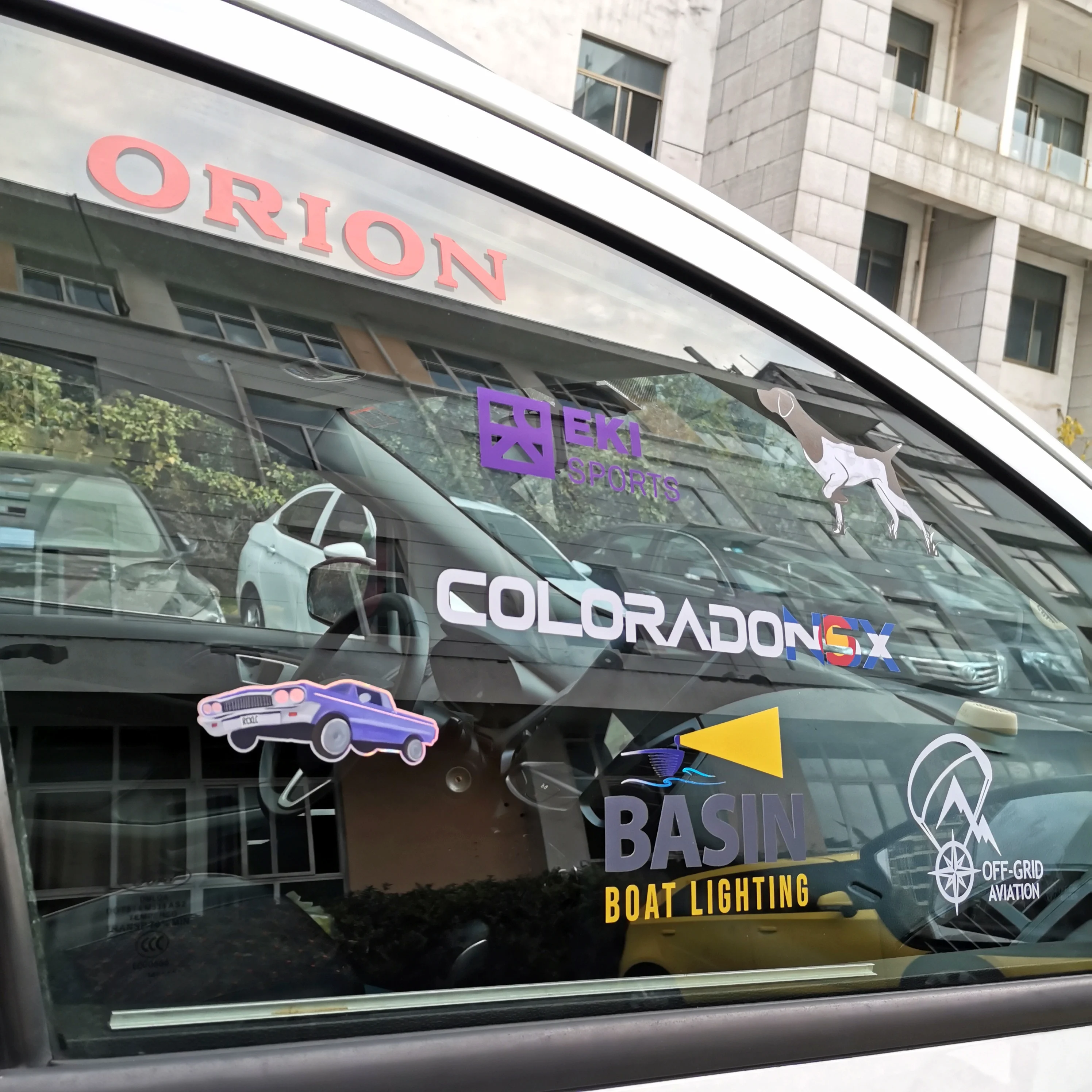 Hot sell Fashionable customized design vinyl static decal car window sticker