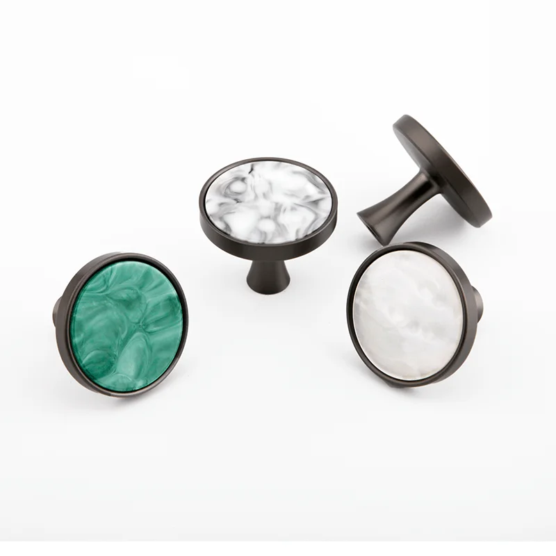 AKADA Premium Modern Furniture Handles and Knobs for Kitchen Cabinet Dresser Drawer Door Knobs