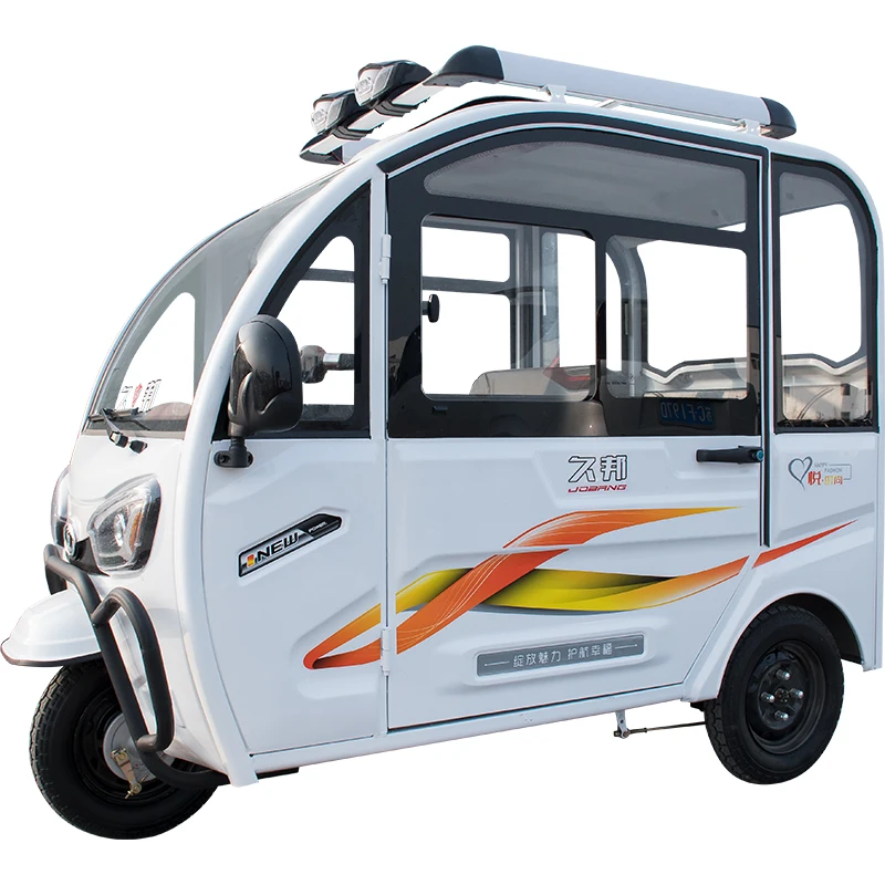 Enclosed Body Adult Electric Tricycle Solar Car for Passenger