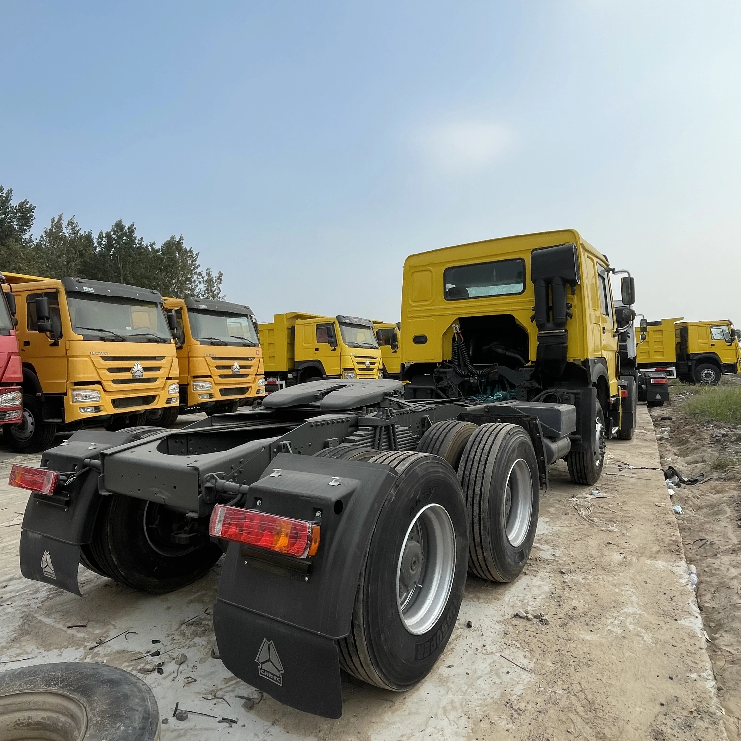 Высокое качество Sinotruk HOWO 6*4 седельный тягач Китай тяжелый автомобиль HOWO 6*4 371 375 420HP сварочный трактор для продажи