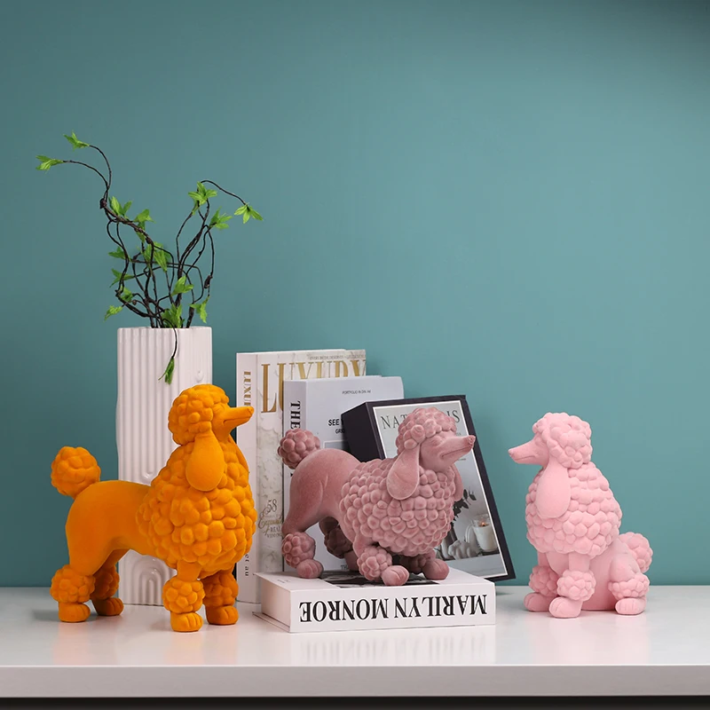 Redeco 2022 Modern Art Animal Sculpture Art French Bulldog High quality Resin Flocked Dog For Home Decoration