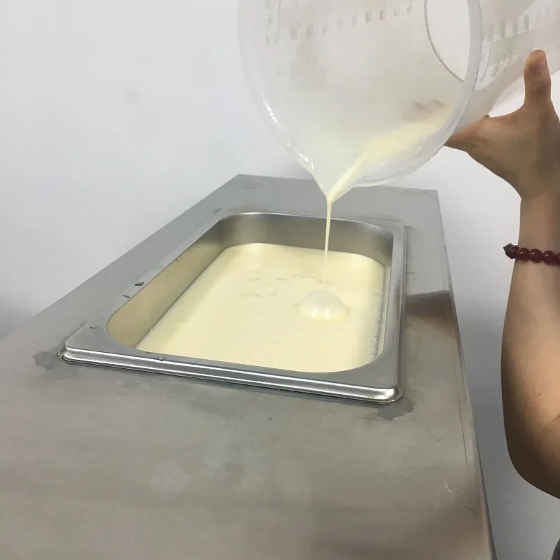 Commercial Cone Softee Softy Icecream Frozen Yogurt Soft Serve Making Soft Ice Cream Machine Price 12v ice maker