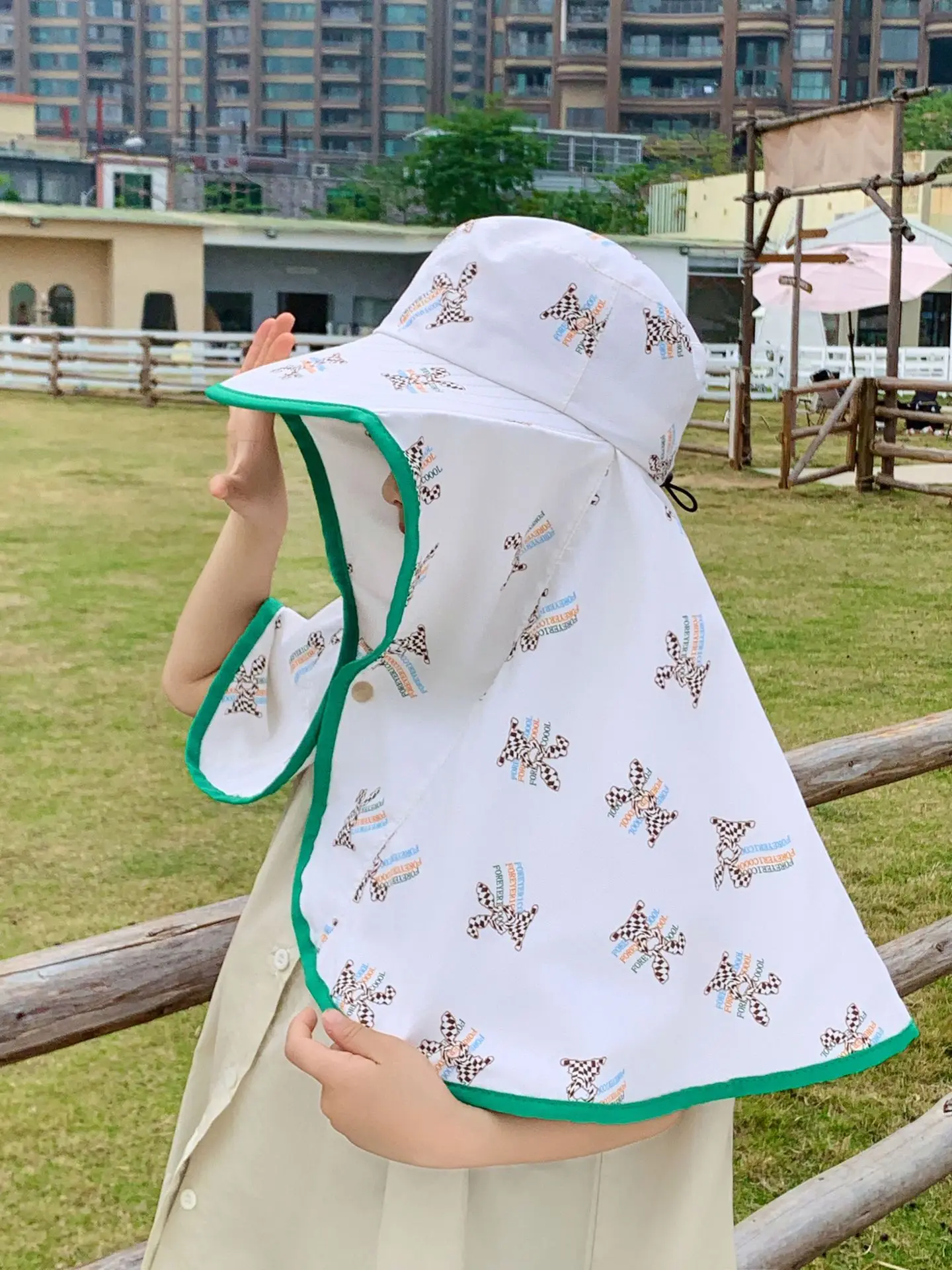 2024 new summer children unisex piping sun hat anti-UV sunshade shawl large brim cartoon bear pattern fisherman hat